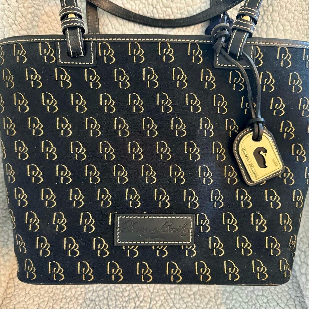 Dooney & Bourke Navy Canvas Tote. NWT